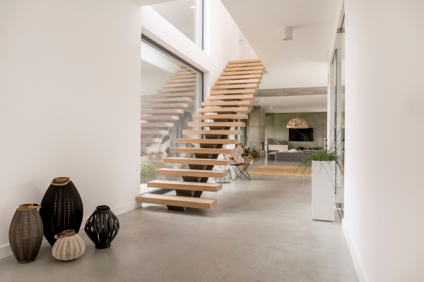 Características de las escaleras modernas para casas pequeñas