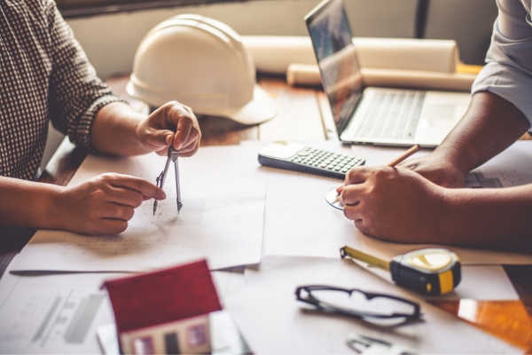 Cuándo empezar a elegir constructora para construir una casa